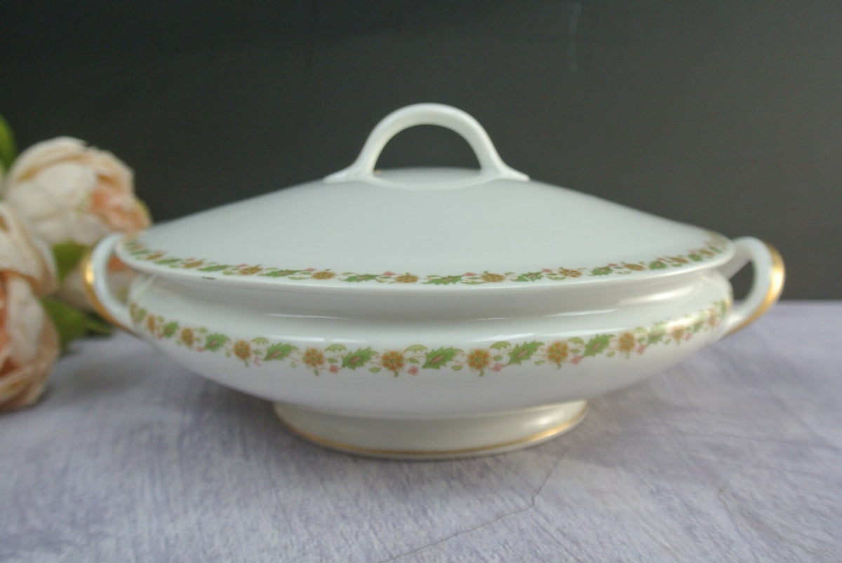 Theodore Haviland leaf dish 01
