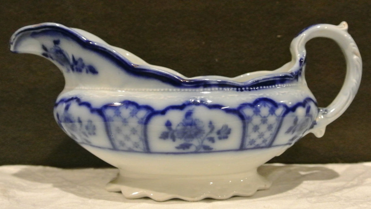 Antique W.H. Grindley "Melbourne" Flow Blue Gravy Boat. Home Decor. Dining room