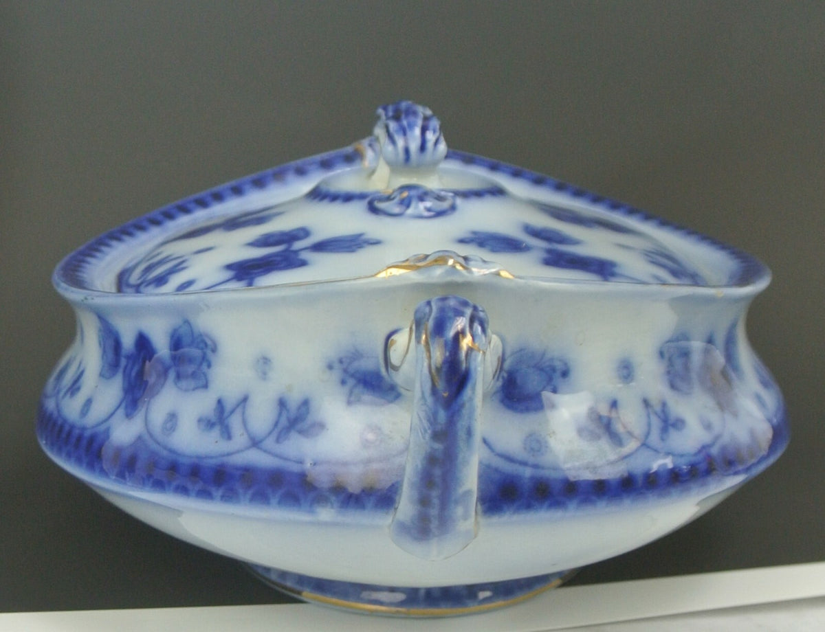 Ford & Sons LTD Semi Porcelain Flow Blue Belmont Burlem Lidded Vegetable Bowl