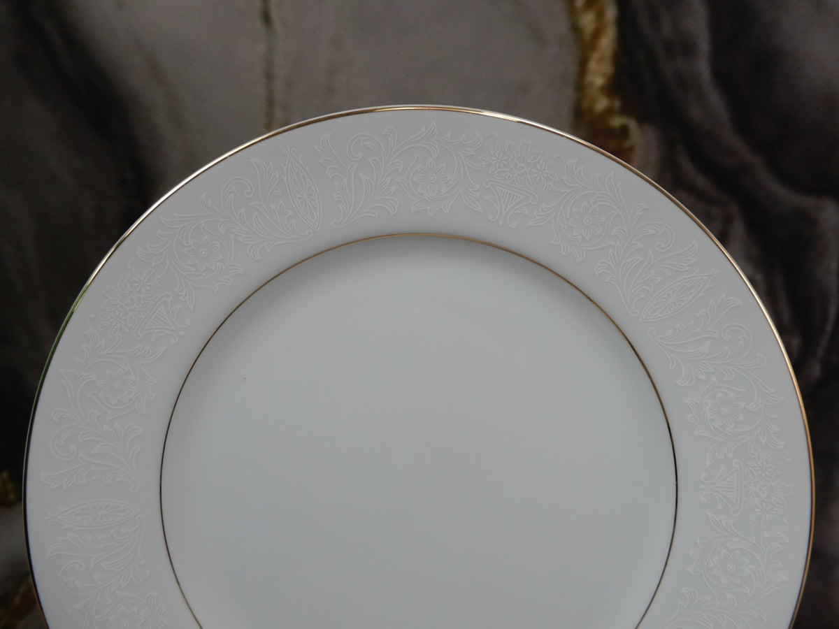 20 Pieces 6-Piece 4 Place Norleans fine china "White Lace" Made in Japan