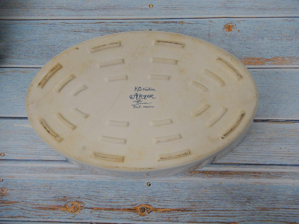 Vintage KG Armor France Fait Main Oval Serving Bowl Pilgrim Man