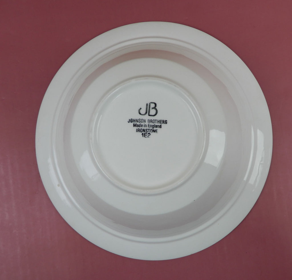 Vintage JB 1E2 Vegetable Bowl by JOHNSON BROTHERS