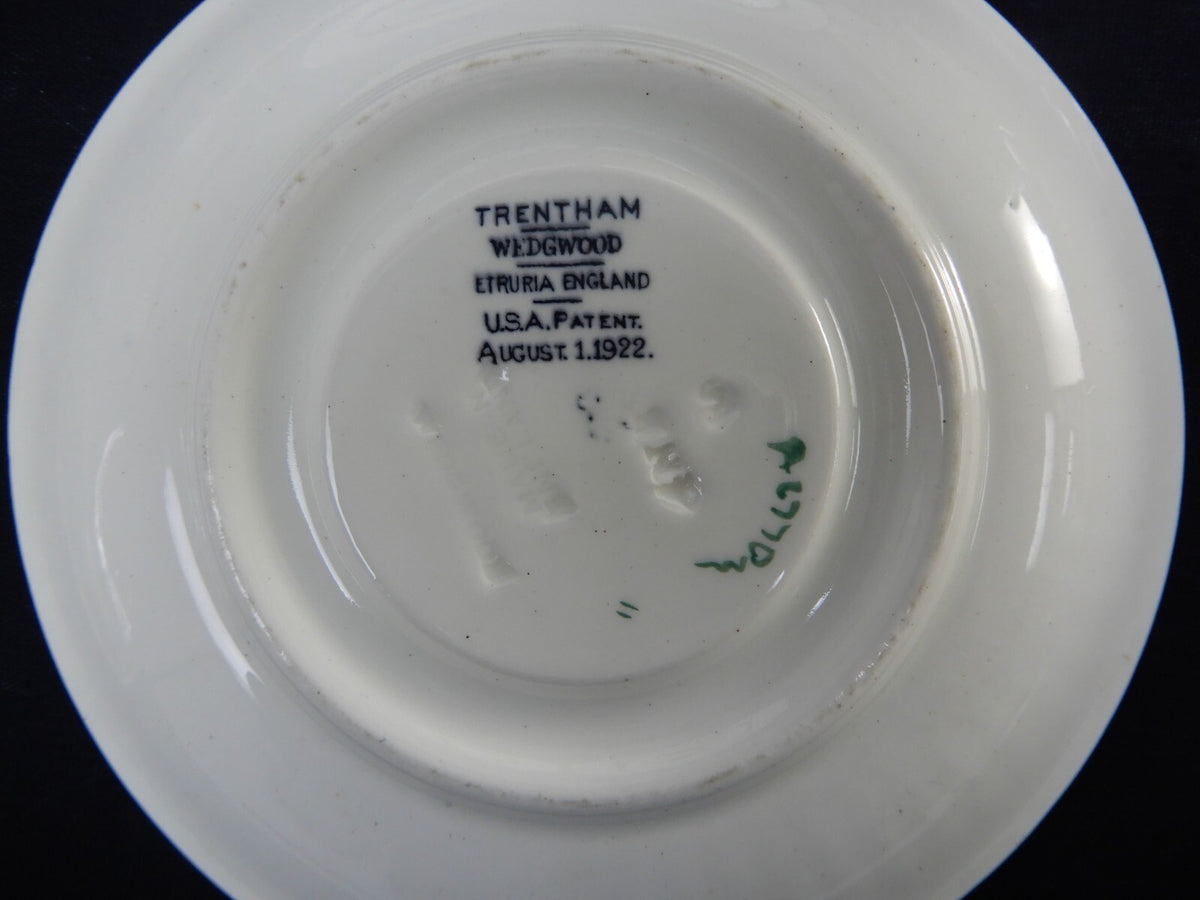 4 Wedgewood Trentham Red China Cups and Saucers Dated August /1 /1922
