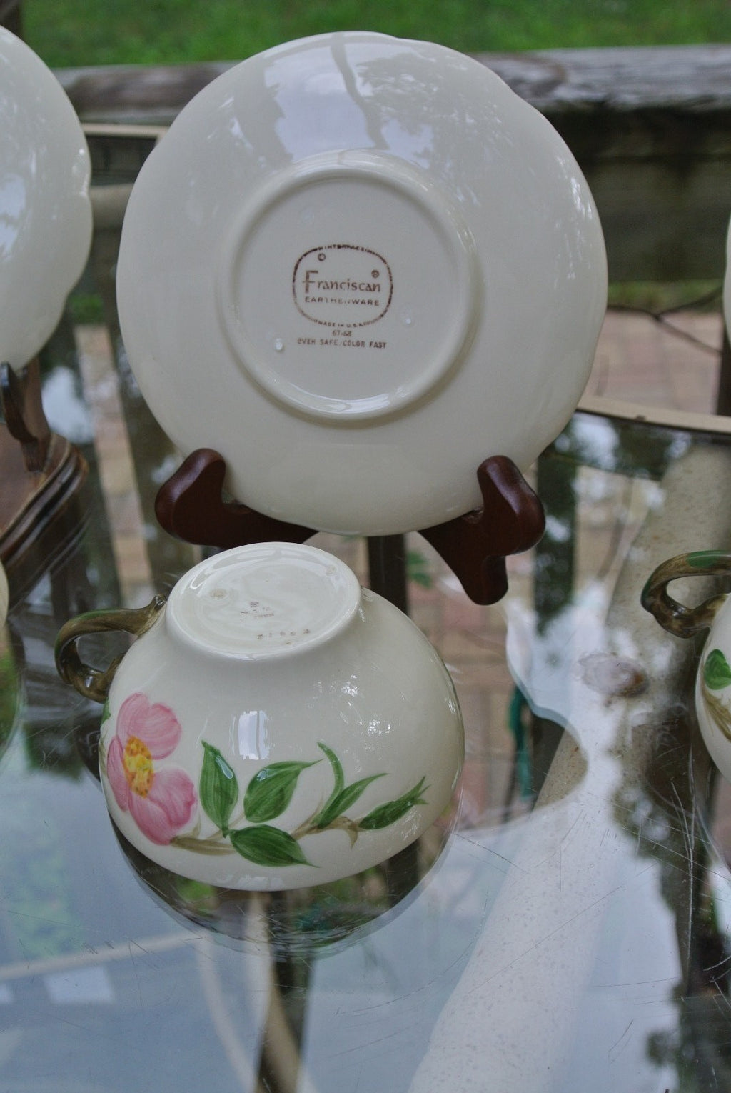 Vintage Franciscan Dessert Rose 4 cups 4 saucers With "TV Stamp " A2
