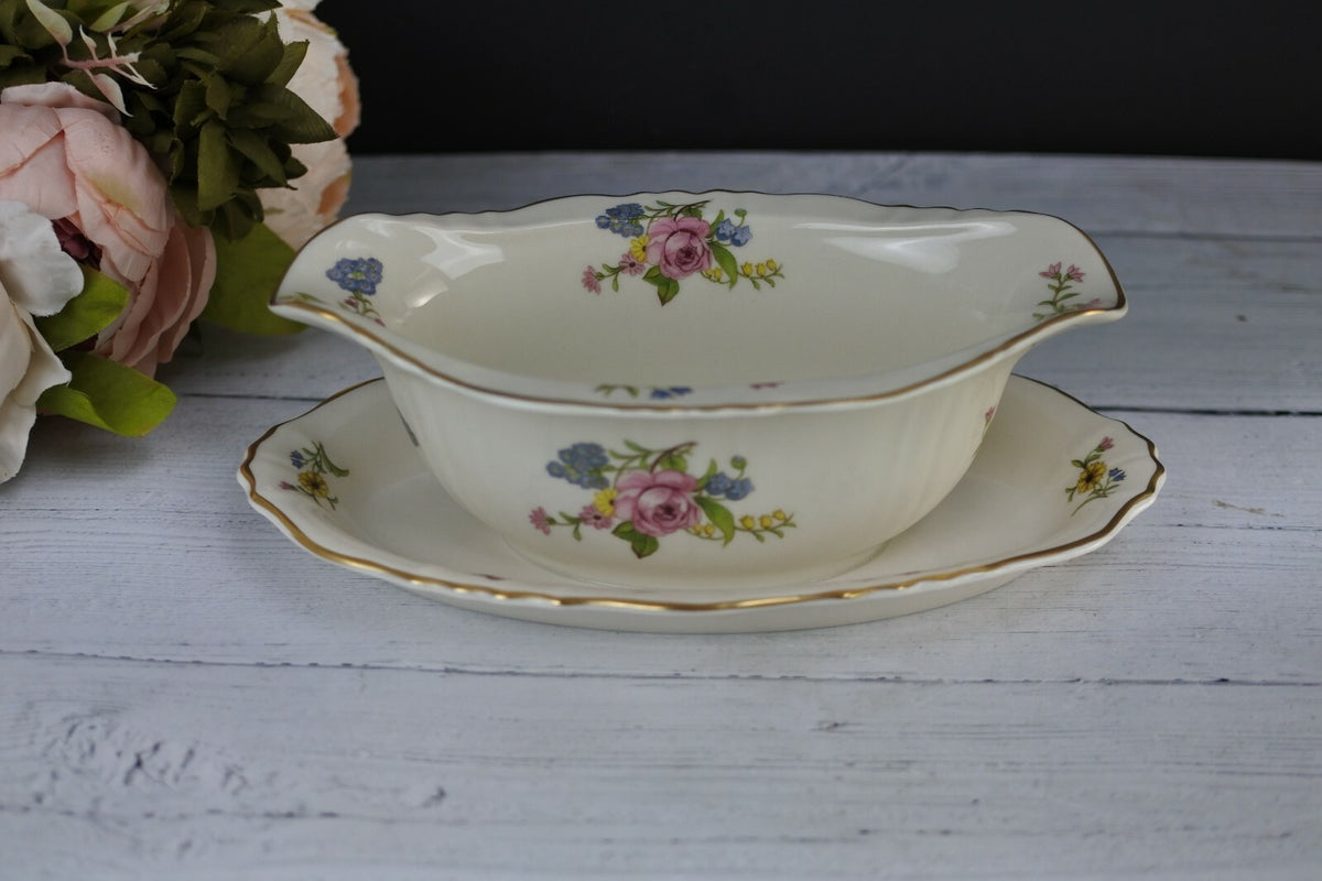 Vintage Federal Syracuse Gravy Boat And Oval Serving "Portland" Pattern China