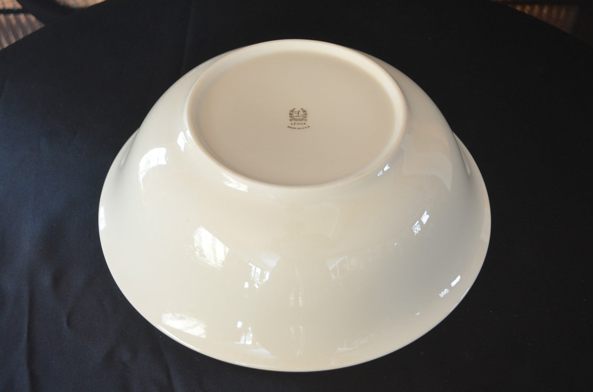 Lenox Holly and Berries Motif Holiday 9-1/2" Serving Bowl With Gold Trim