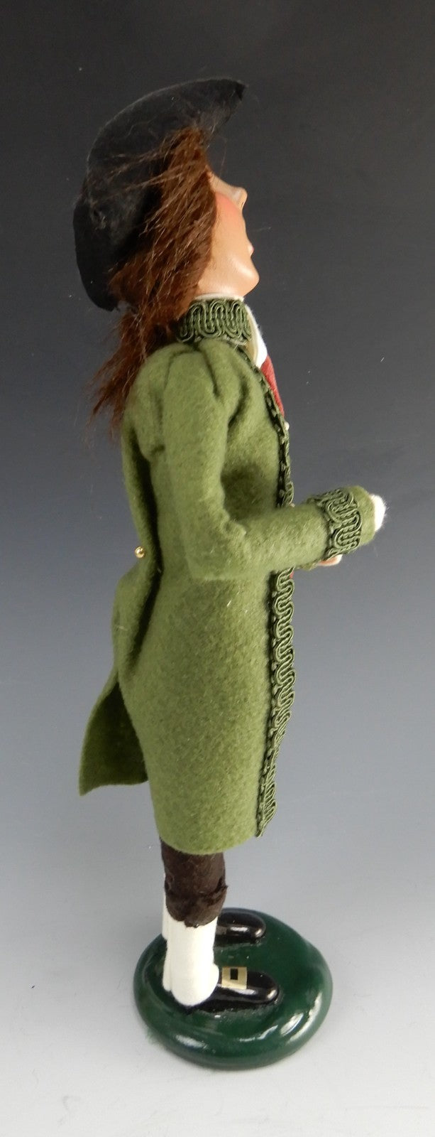 Byers Choice Caroler 1999 Carolers Colonian Man Signed  13-1/2"