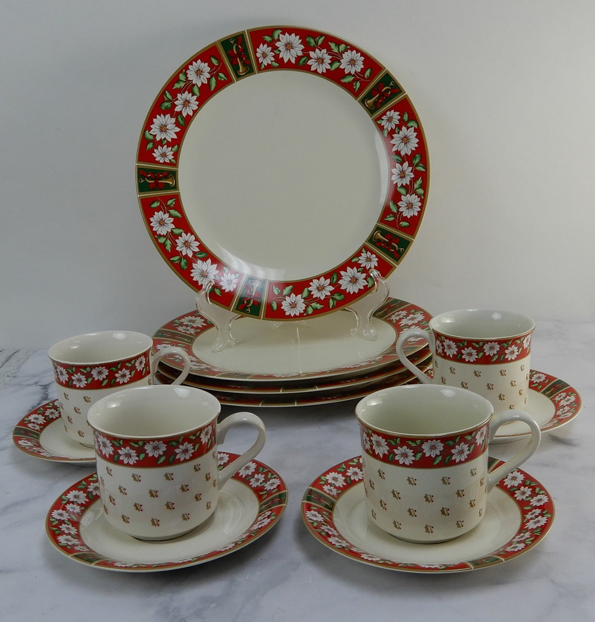 12 Pc Charlton Hall by Kobe Christmas 4 Dinner Plates, 4 Cups & 4 Saucers