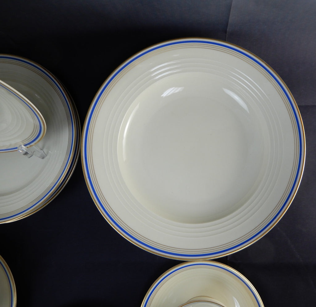 19 Pc. Eamag Schönwald Bavaria Gold and Cobalt Blue Rim Dinnerware Settings