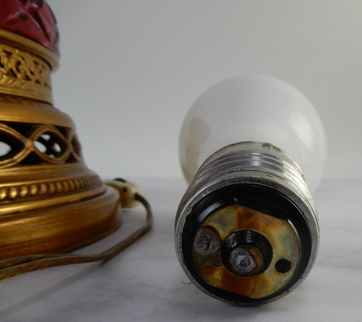 Vtge Western Germany Ruby Red Hand Cut Lead Crystal 3 Way Table Lamp 44-1/2" H