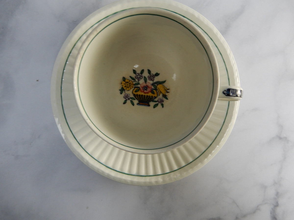 4 Wedgewood Trentham Red China Cups and Saucers Dated August /1 /1922