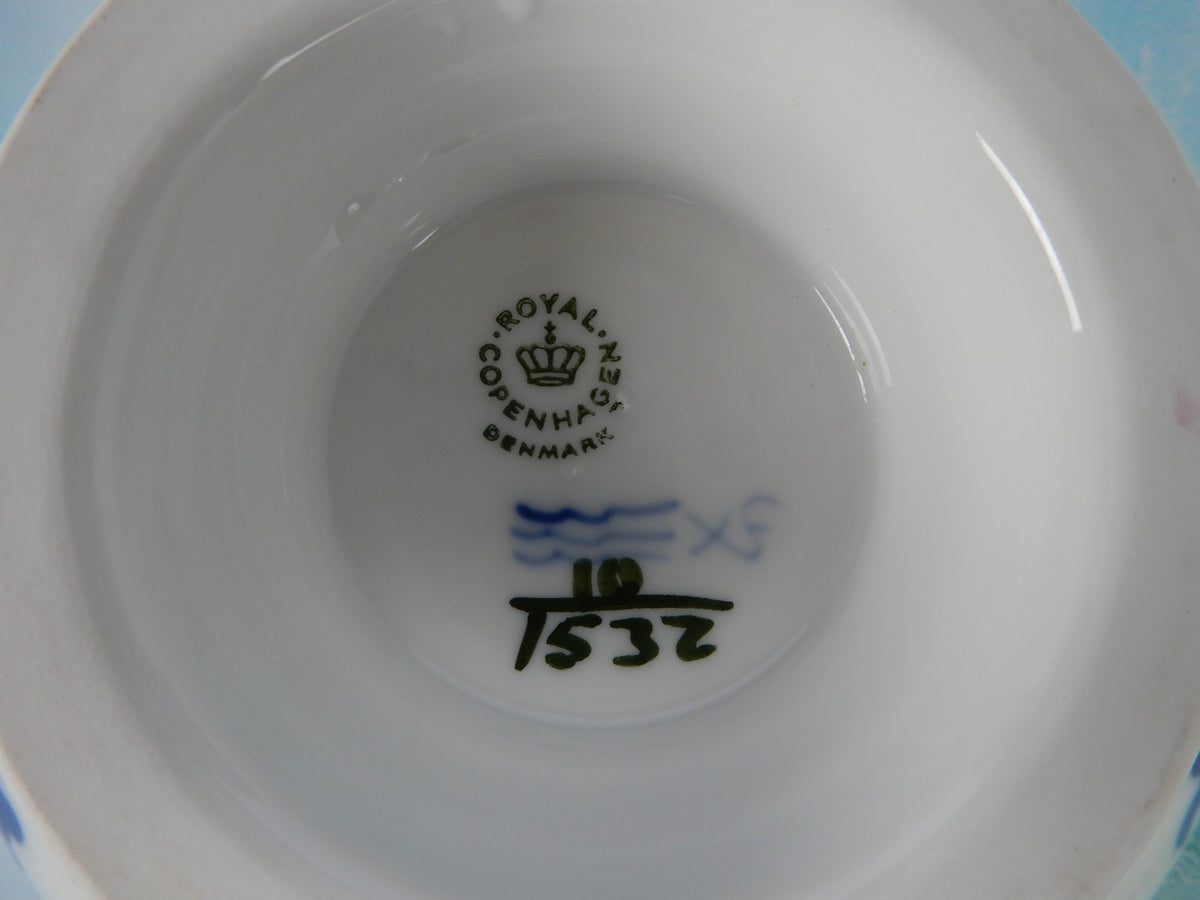 Royal Copenhagen "Blue Flower" Compote 10 1532 Short Porcelain Pedestal Bowl