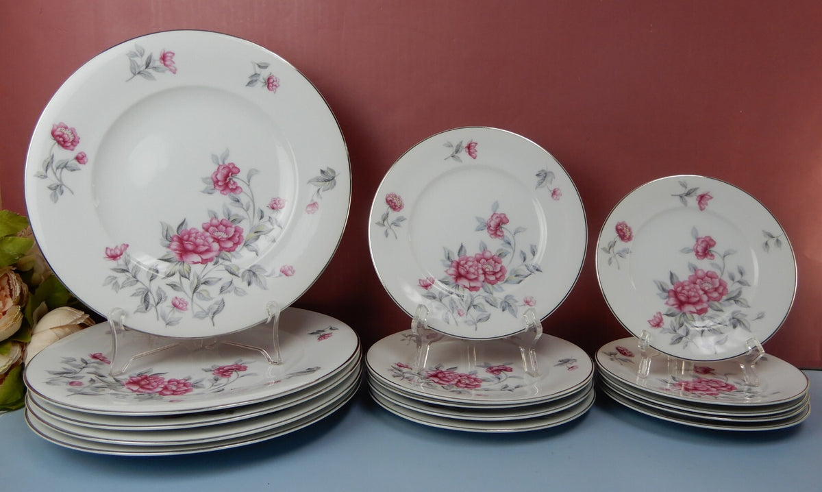 Set of 30 Pc. Vintage Meito Norleans China "Princess" 5 Place Setting NO SAUCERS