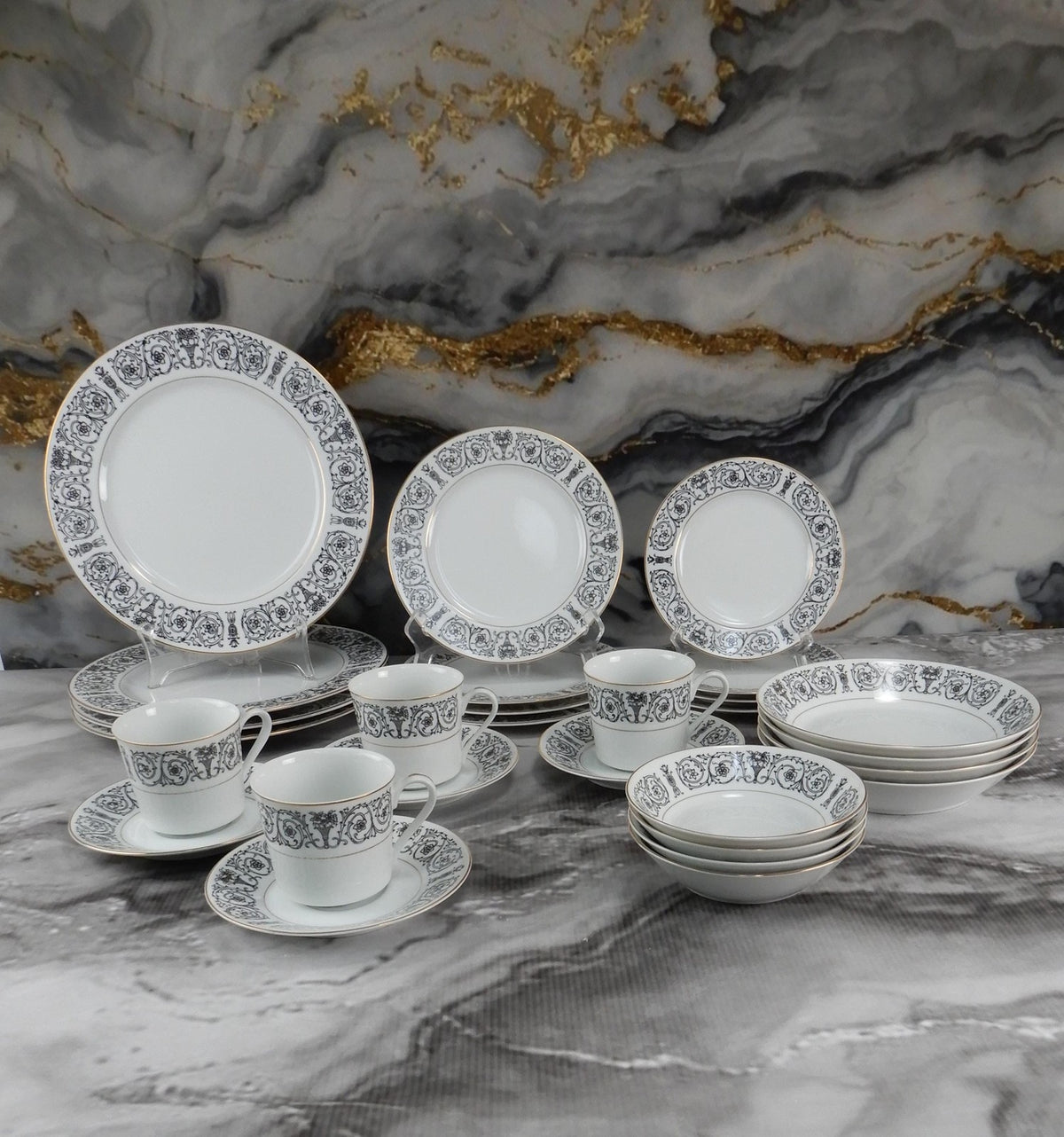 24 Pieces 6-Piece 4 Place Setting Coventry Fine China Japan "Laurent" Pattern