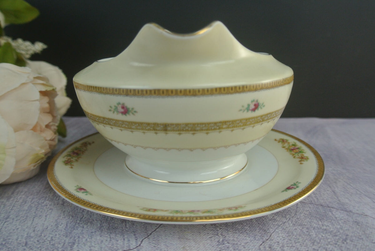 Vintage Hand Painted Meito China Gravy/Sauce Bowl Attached Underplate