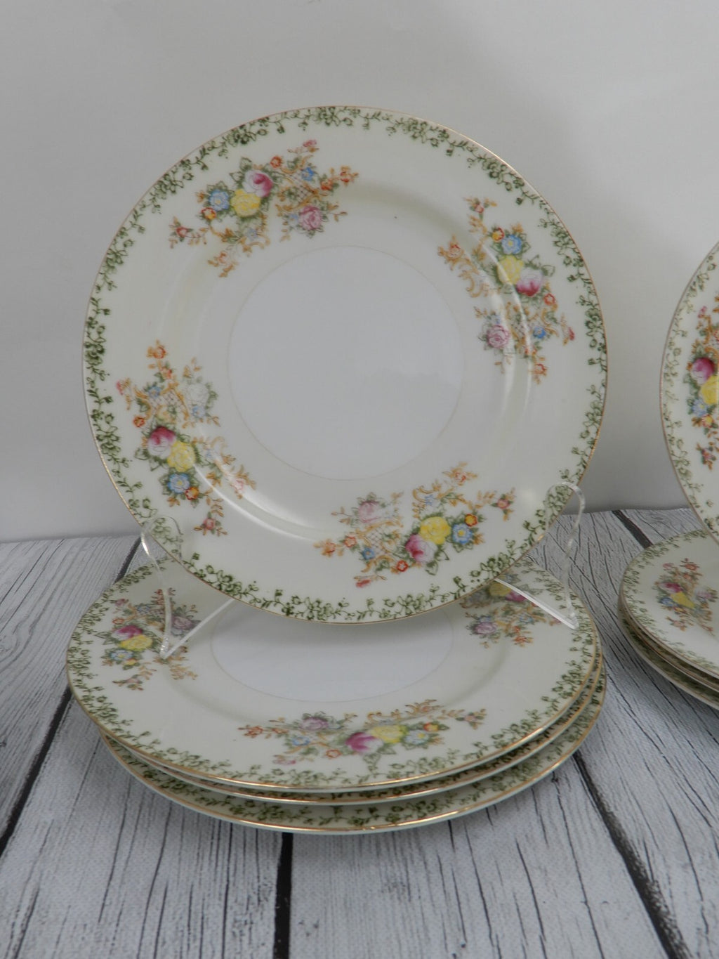 ~28 Pieces 7-Piece 4 Place Setting Regal China Japan with Imperfections