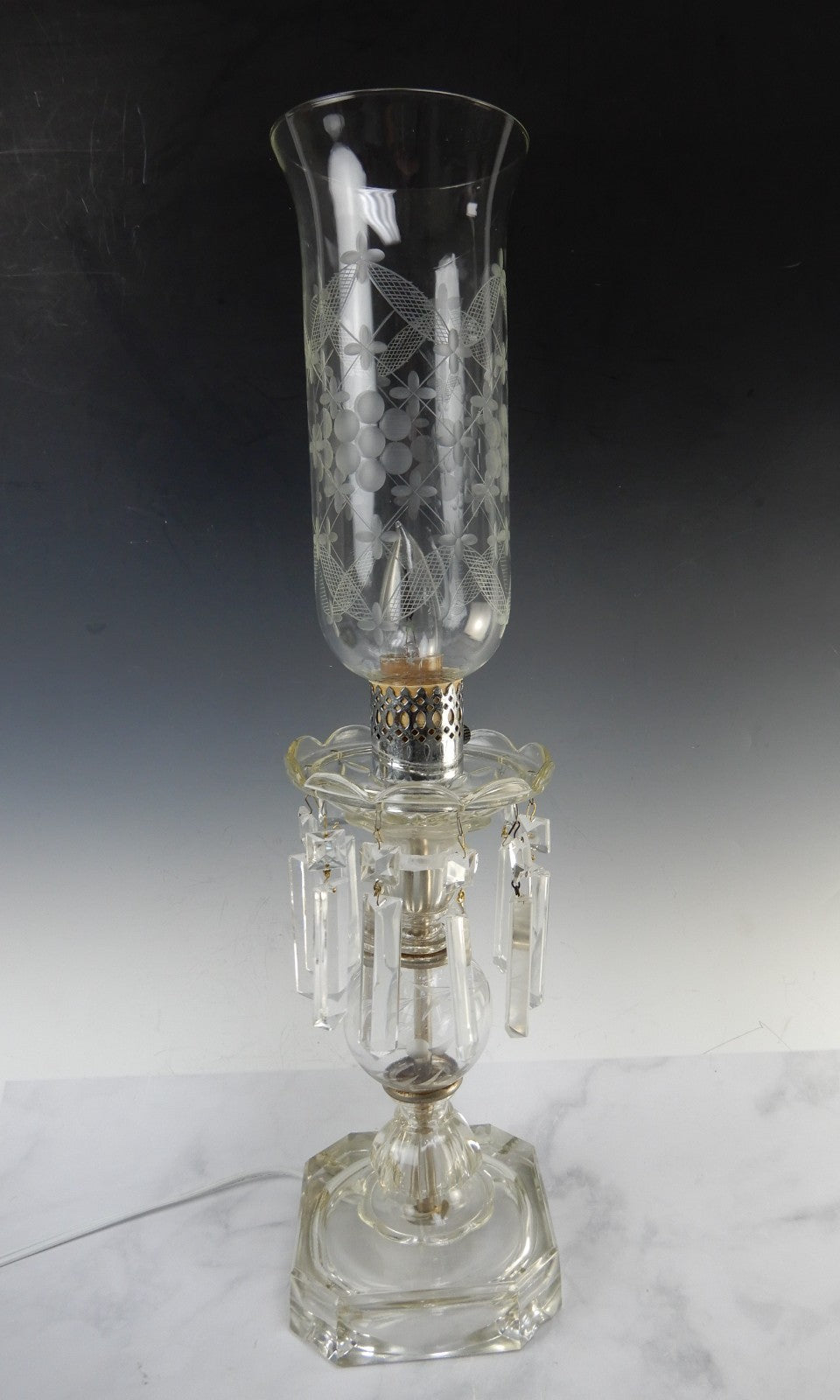 Vtg. Crystal 22-1/4" Tall Table Lamp W/Hanging Prisms and Flicker Flame  Bulb