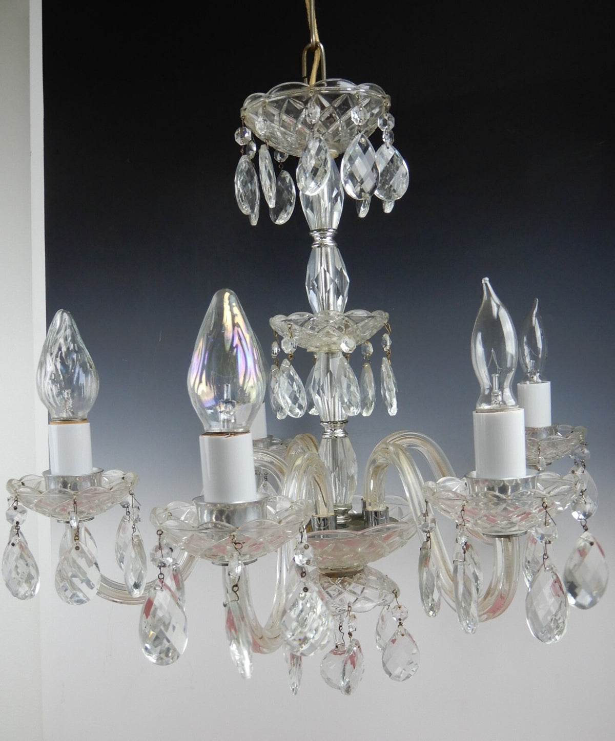 Vintage 20-5/8" 5 Arm Light Light Crystal & Glass Chandelier