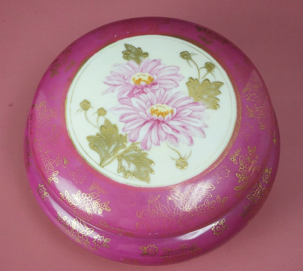 Vintage Hand Painted Tashiro Shoten Elephant Mark Powder/Trinket Box 6.5"