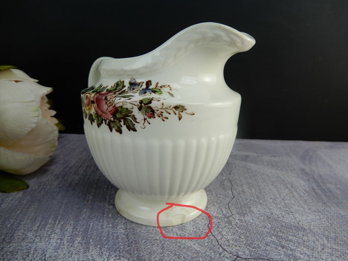 Vintage Wedgewood 'Conway' Gravy Boat And Creamer