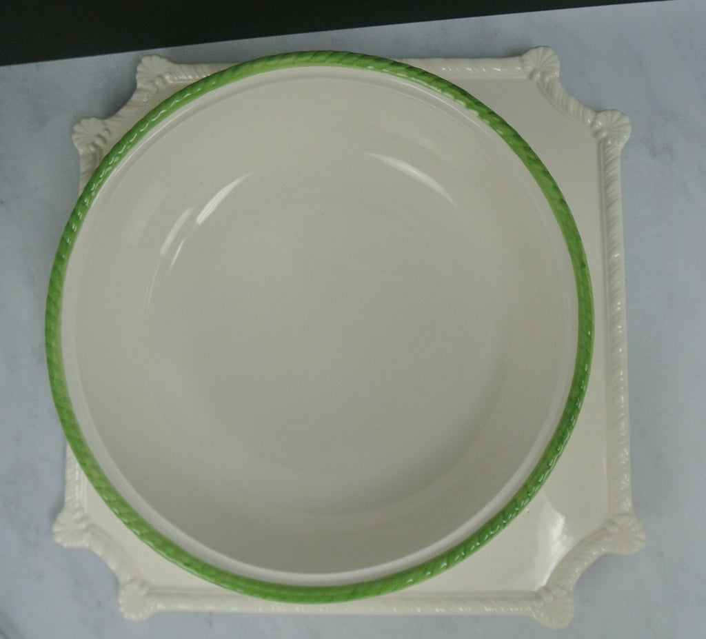 Ceramiche Artistiche L' Artigiani Bassano del Grappa Majolica Lidded Bowl