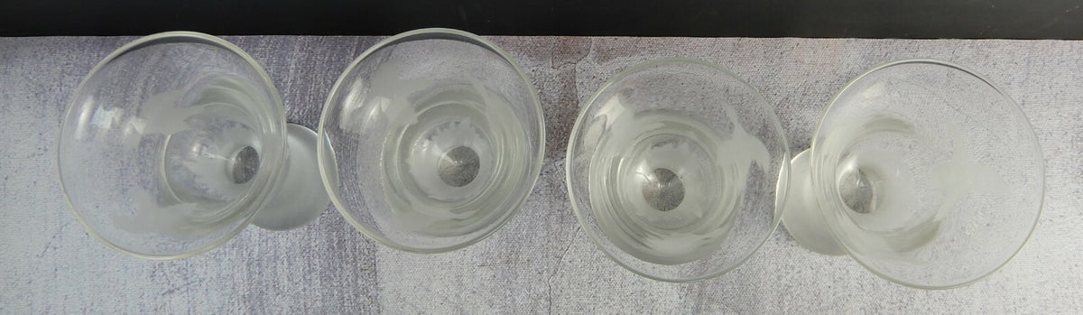 Set of 4 Acid Etched with Flying Gesse/Ducks Glasses Hold 2 oz