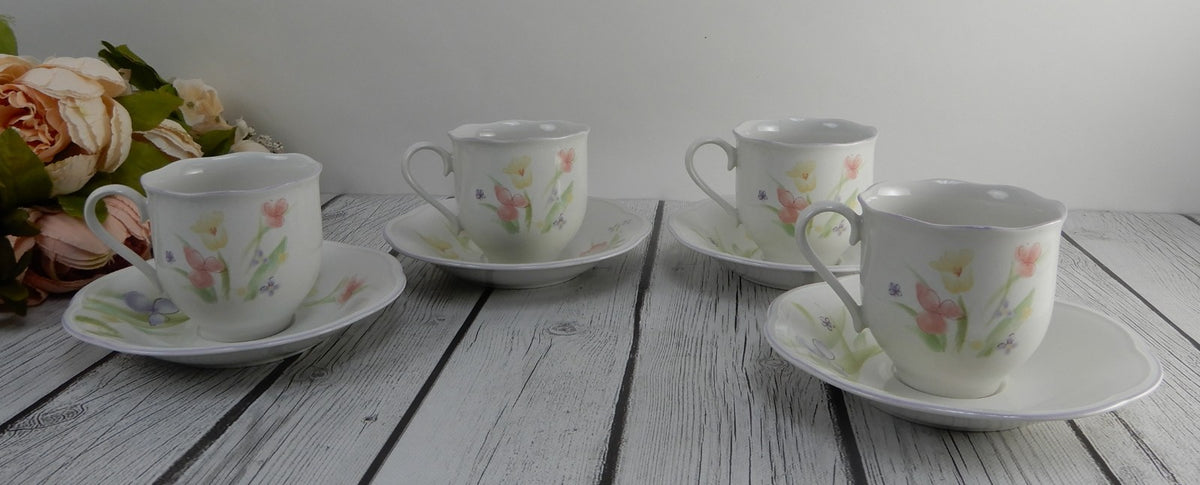 Set of  4 Mikasa Rondo "Water Colors" Pattern EG 911 Cups and Saucers