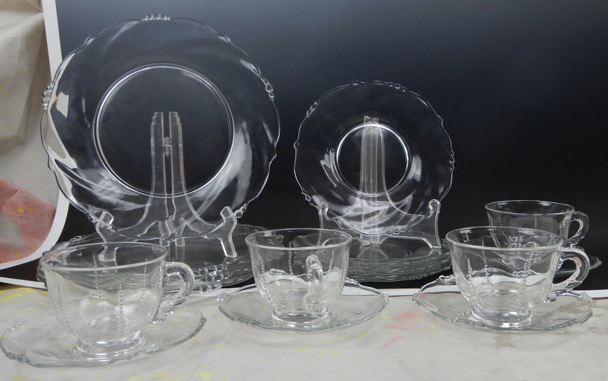16 Pieces 4-Piece Set for 4 Place Setting in Heisey Waverly Pattern