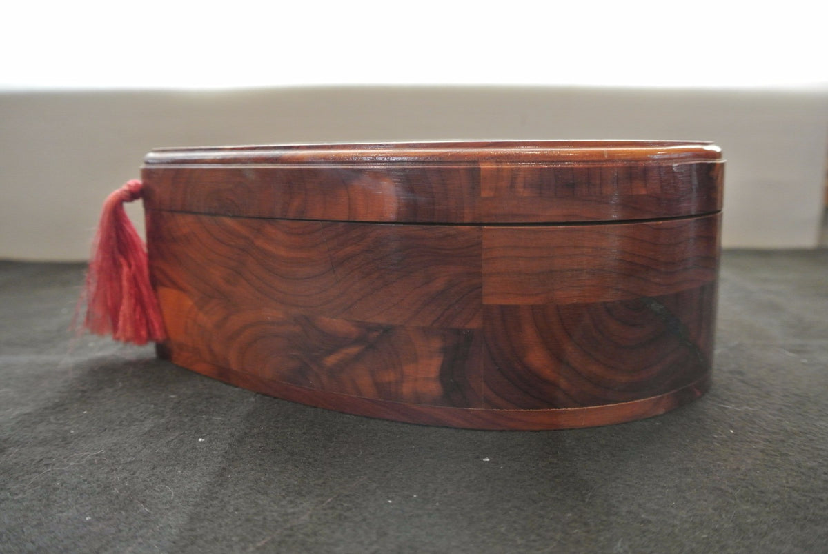 Vtg Wood Jewelry/trinket  Box Heart Shape with Courting Couple