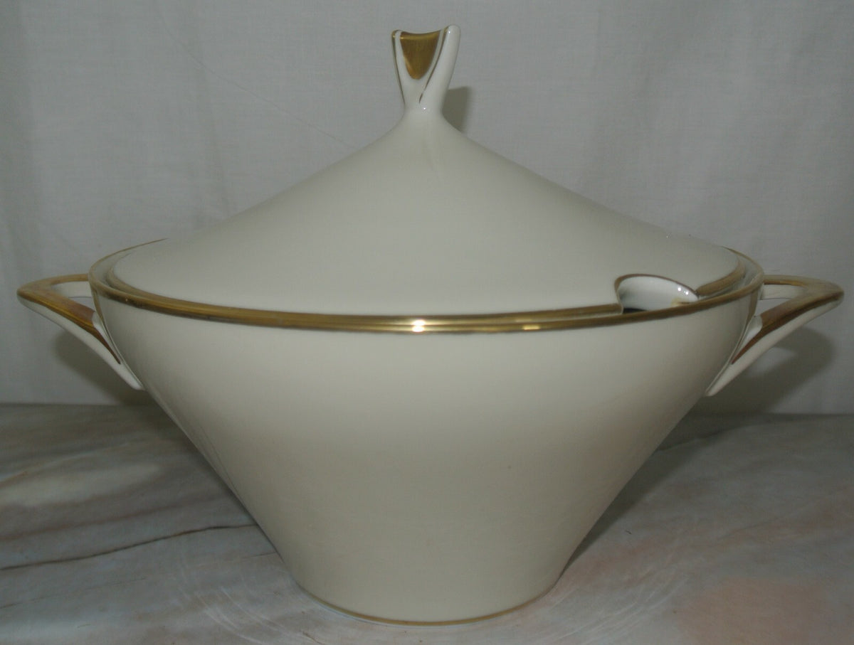 Vintage Winterling Marktleuthen Bavaria Soup Tureen Cream Color No Ladle