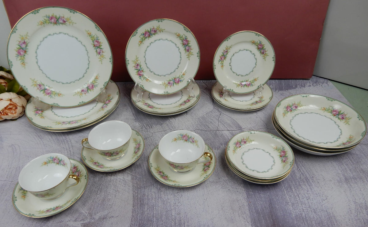 20 Piece Place Setting Vintage Morimura Fine China Made in Japan w/Roses