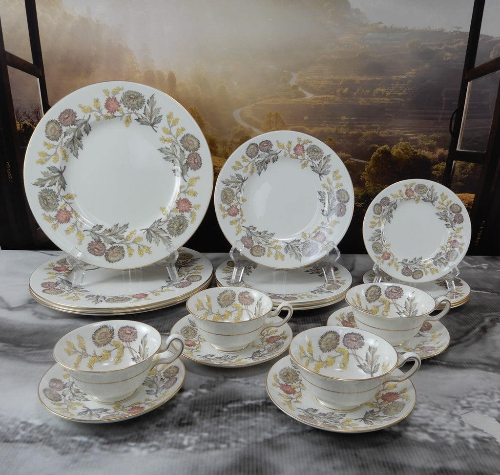 Set of 20 Pieces 4 Place Setting Porcelain Wedgwood Bone China LICHFIELD Pattern