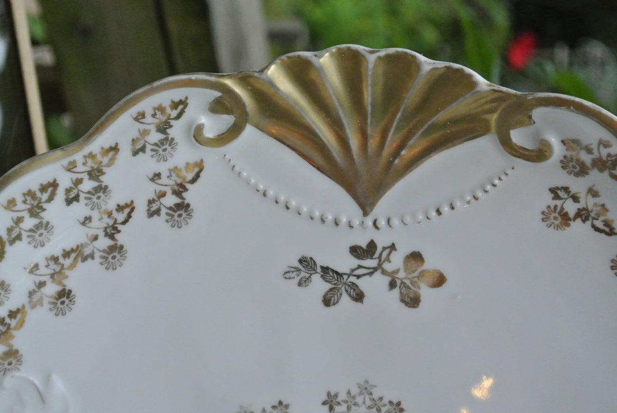 Elegant Decorative Porcelain Display Plate, White & Gold Trim - 11-5/8"
