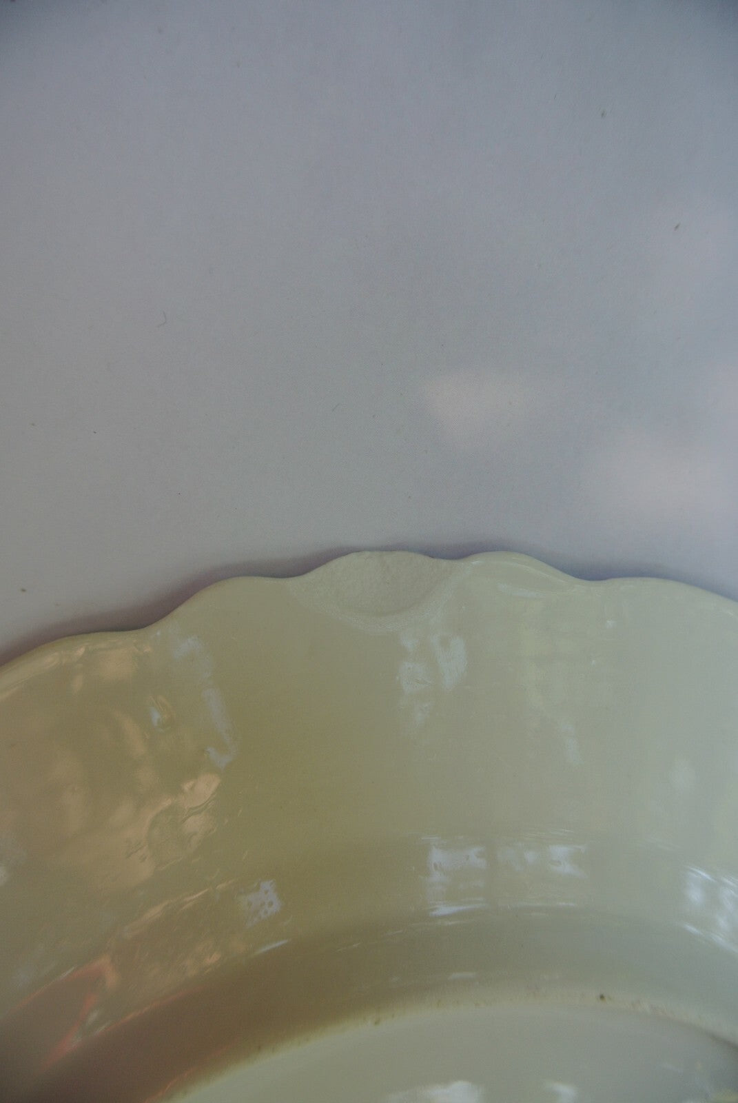 Lot of 5 Decorative Plates with Different Sizes and Brands