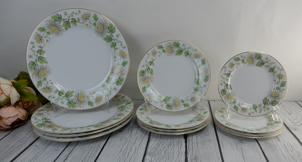 24 Piece Noritake Floral "Stanford 5220"