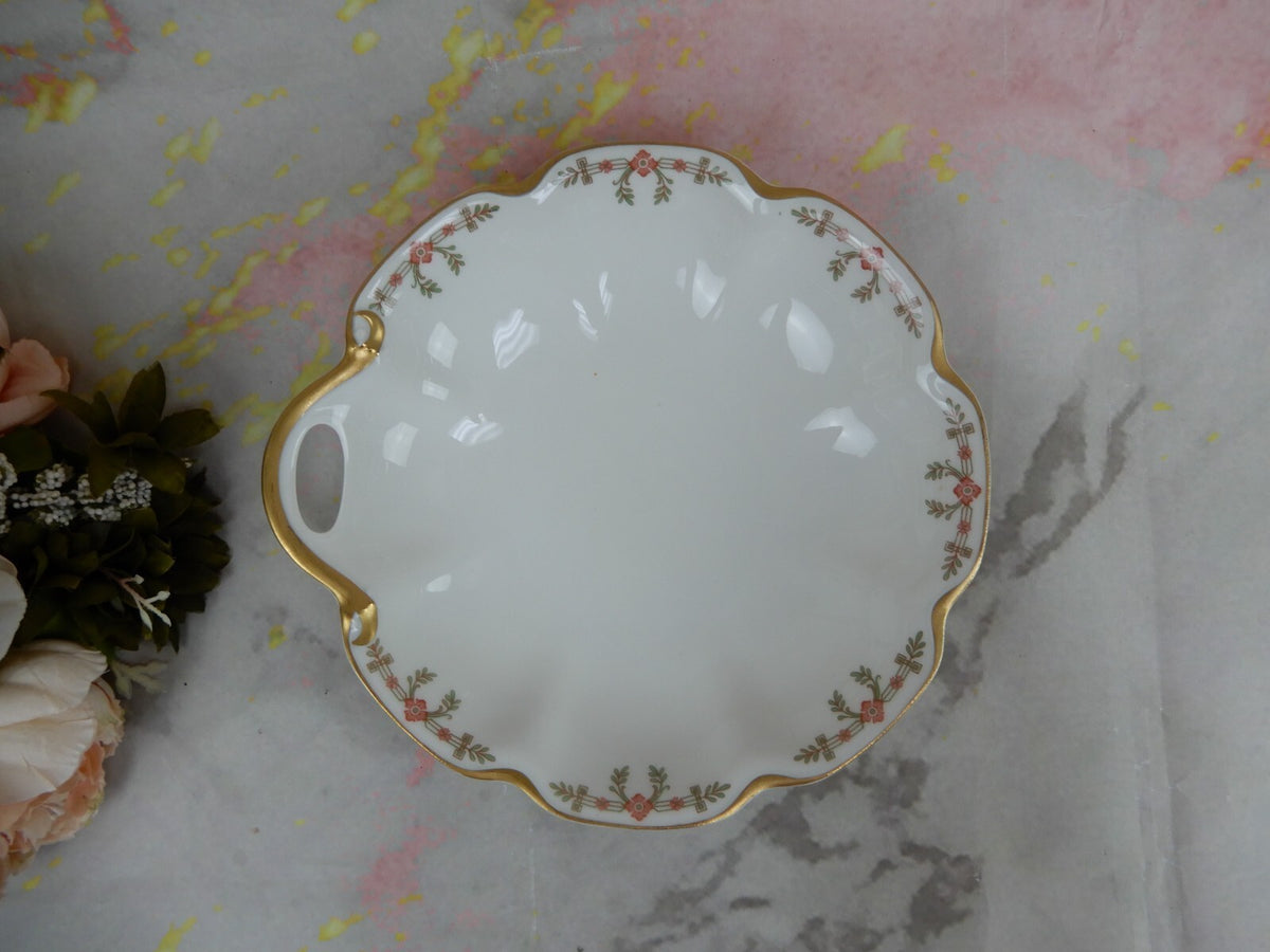 Vintage Haviland Limoges Schleiger 580 Pattern Scalloped Edge Single Handle Bowl
