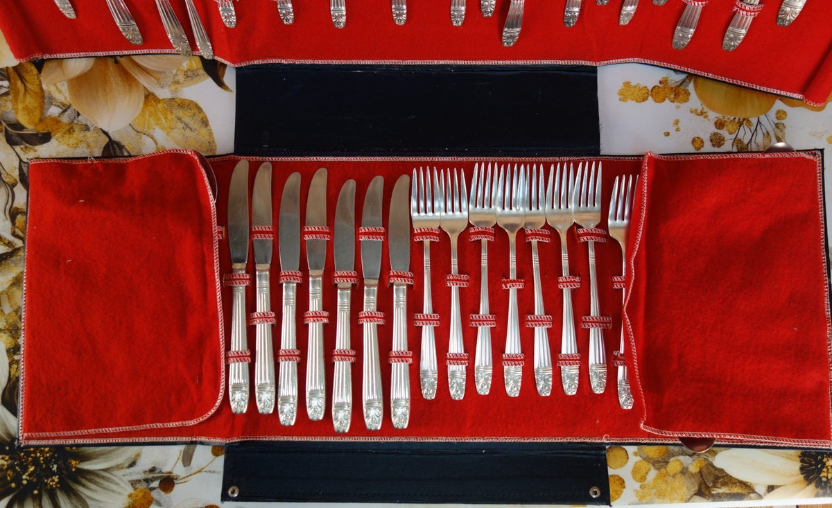 50 Pc. of Vintage Wallace Harmony House Danish Queen AA+ Pattern