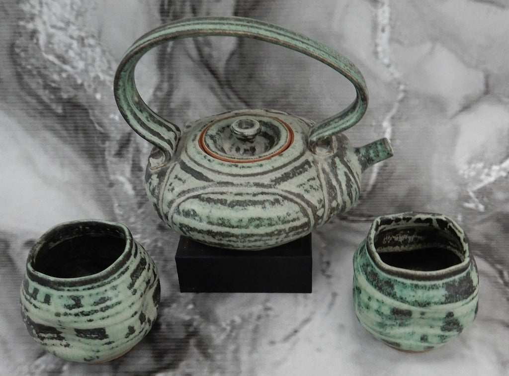 “David Vogel” Studio Pottery Hand Thrown Tea Pot W/ Two Cups Artist Signed