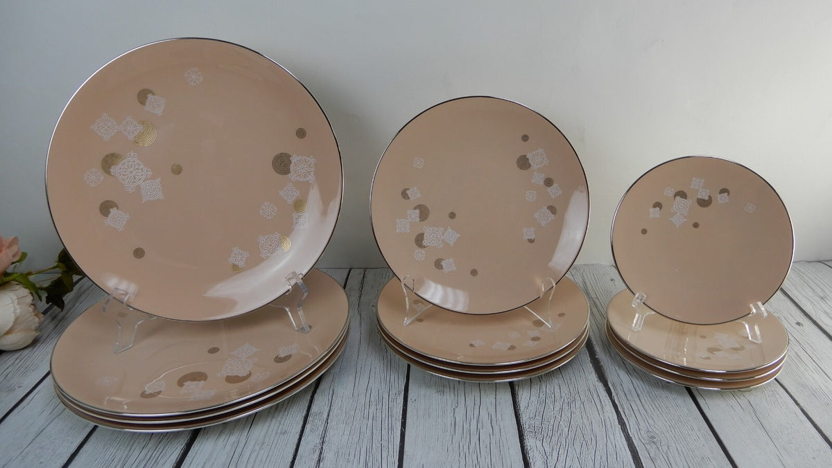 20- Piece Flintridge China "New Moon" 5 Piece Place Setting ~Service for- 4