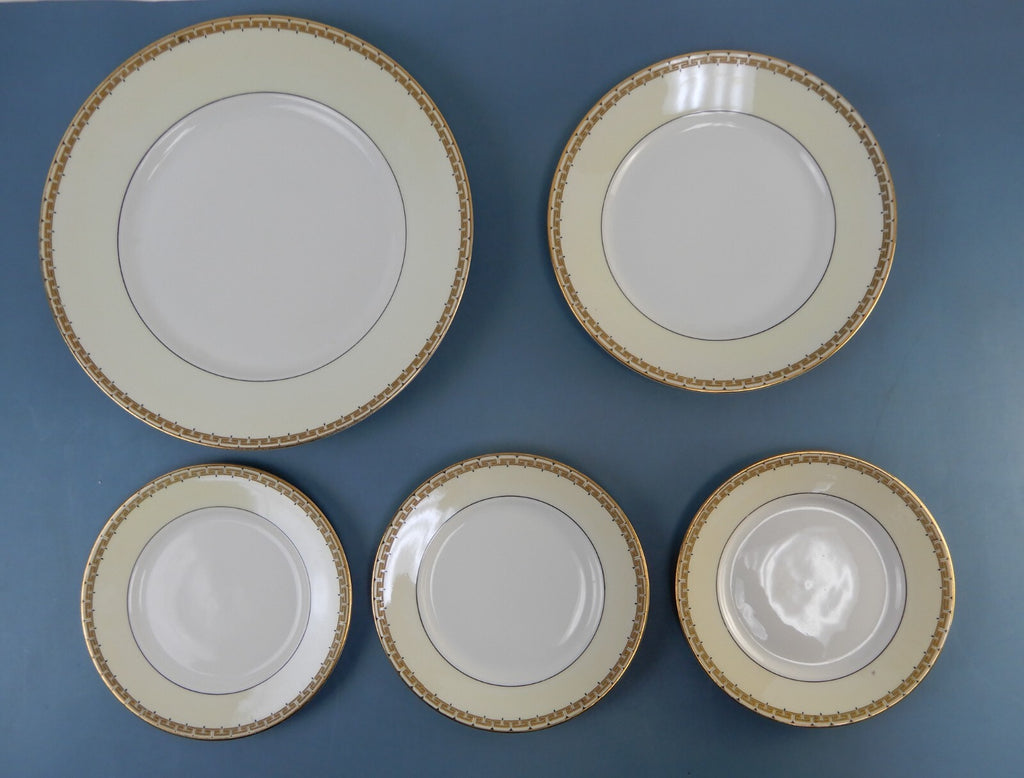 Set of 5 Replacement Pieces of  Hutschenreuther LHS Favorite Bavaria Plates