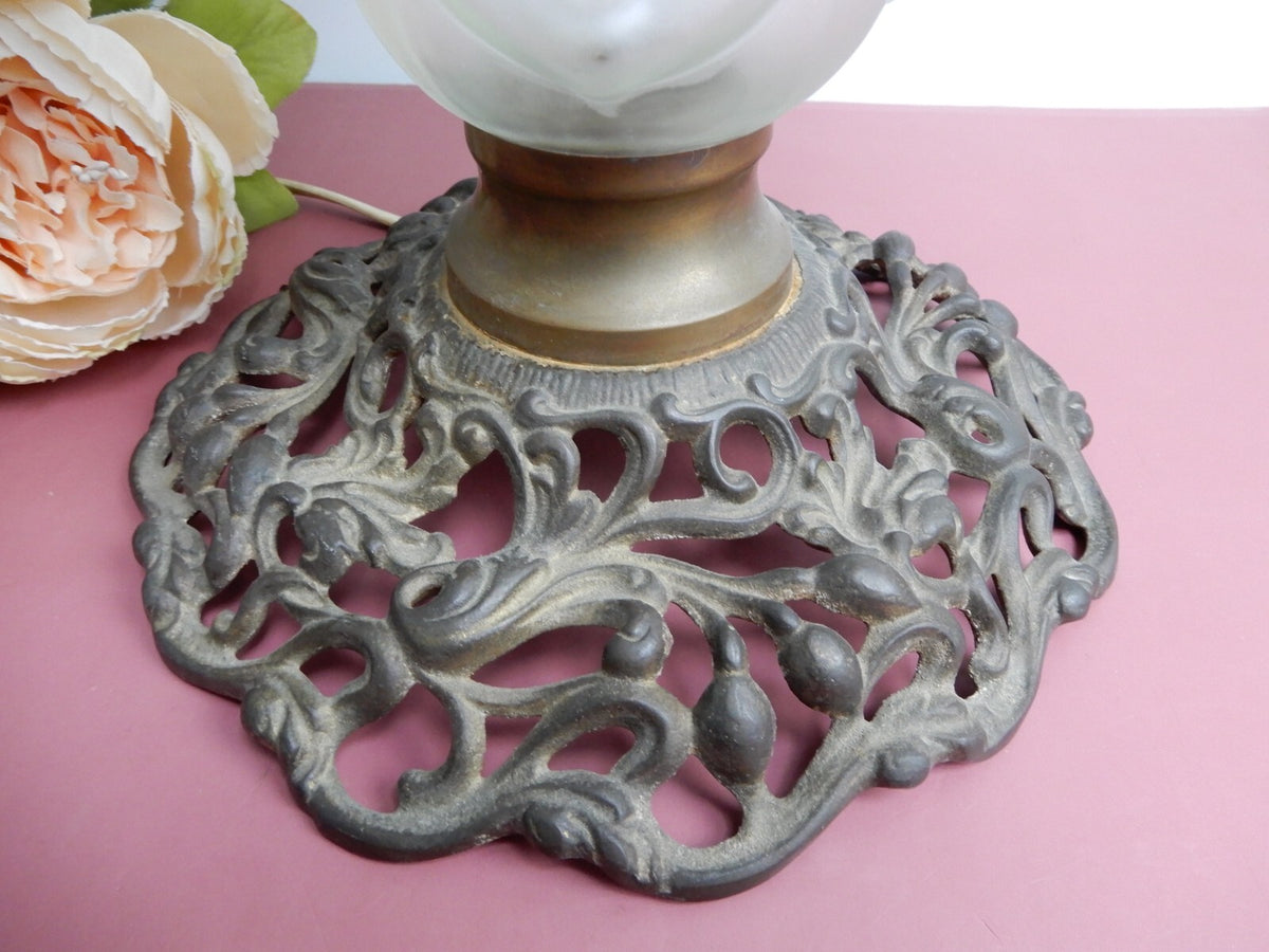 Circa 1900-1905 Pittsburgh Regal Iris Parlor Electrified Lamp w/mismatched shade