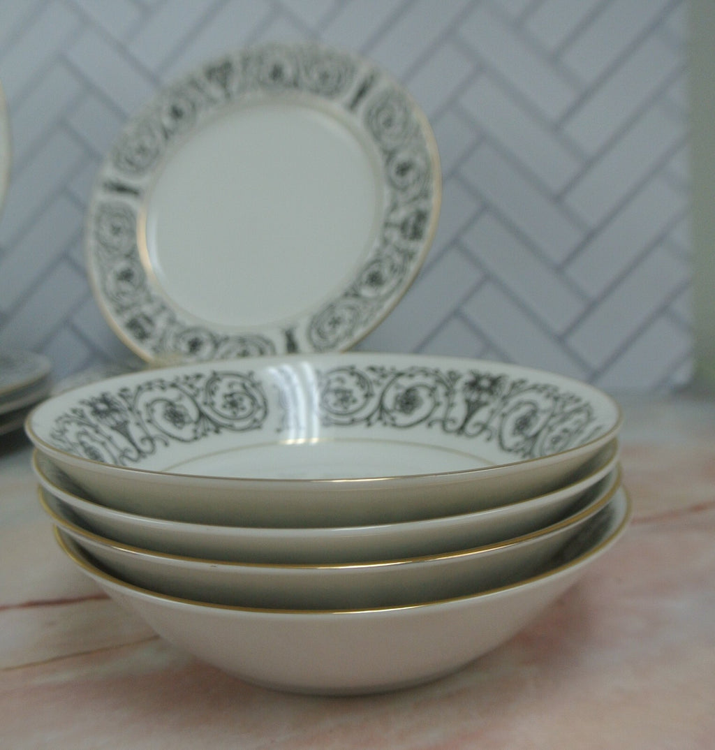 28 Pieces 7-Piece 4 Place Setting Coventry Fine China Japan "Laurent" Pattern