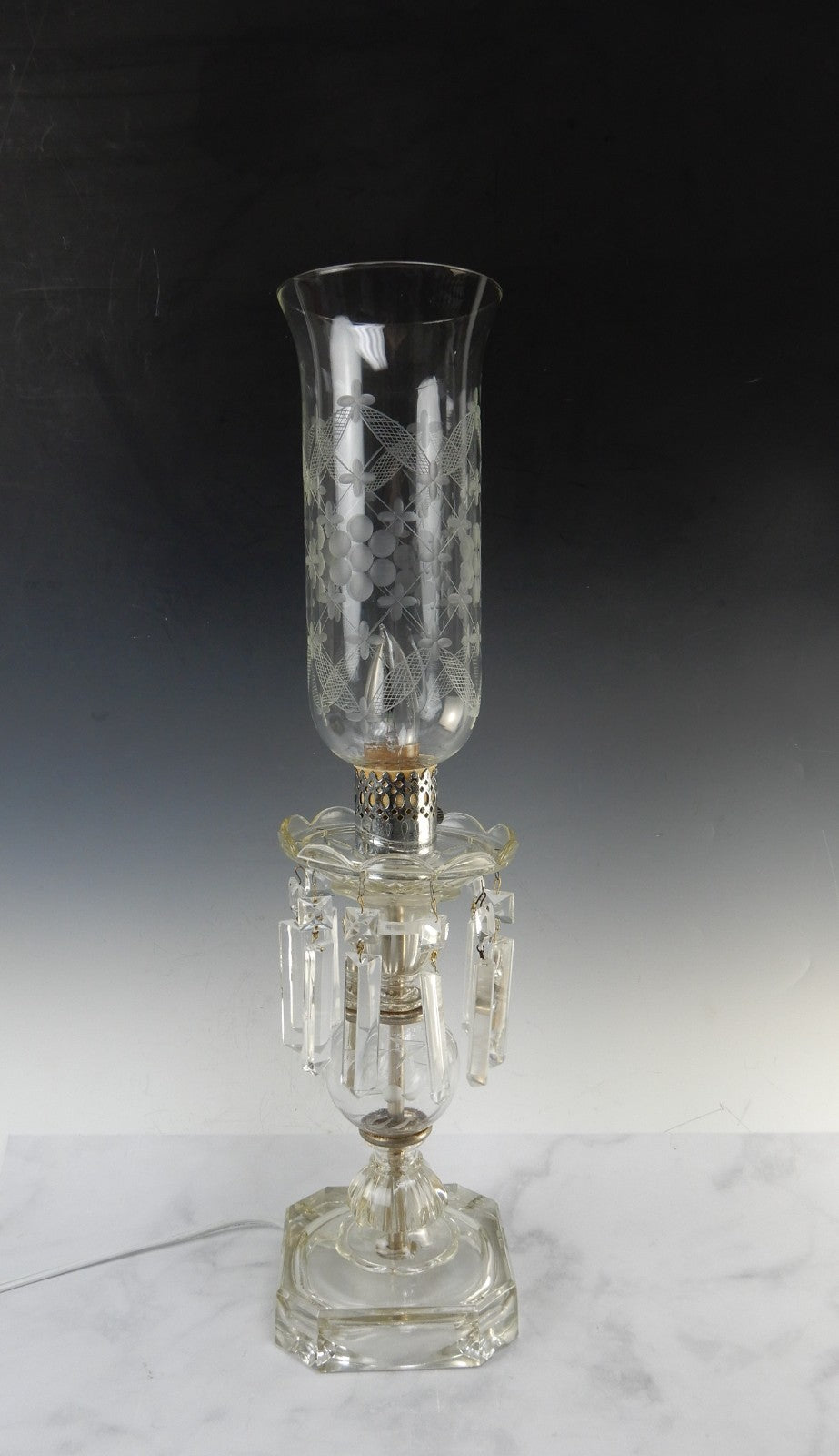 Vtg. Crystal 22-1/4" Tall Table Lamp W/Hanging Prisms and Flicker Flame  Bulb