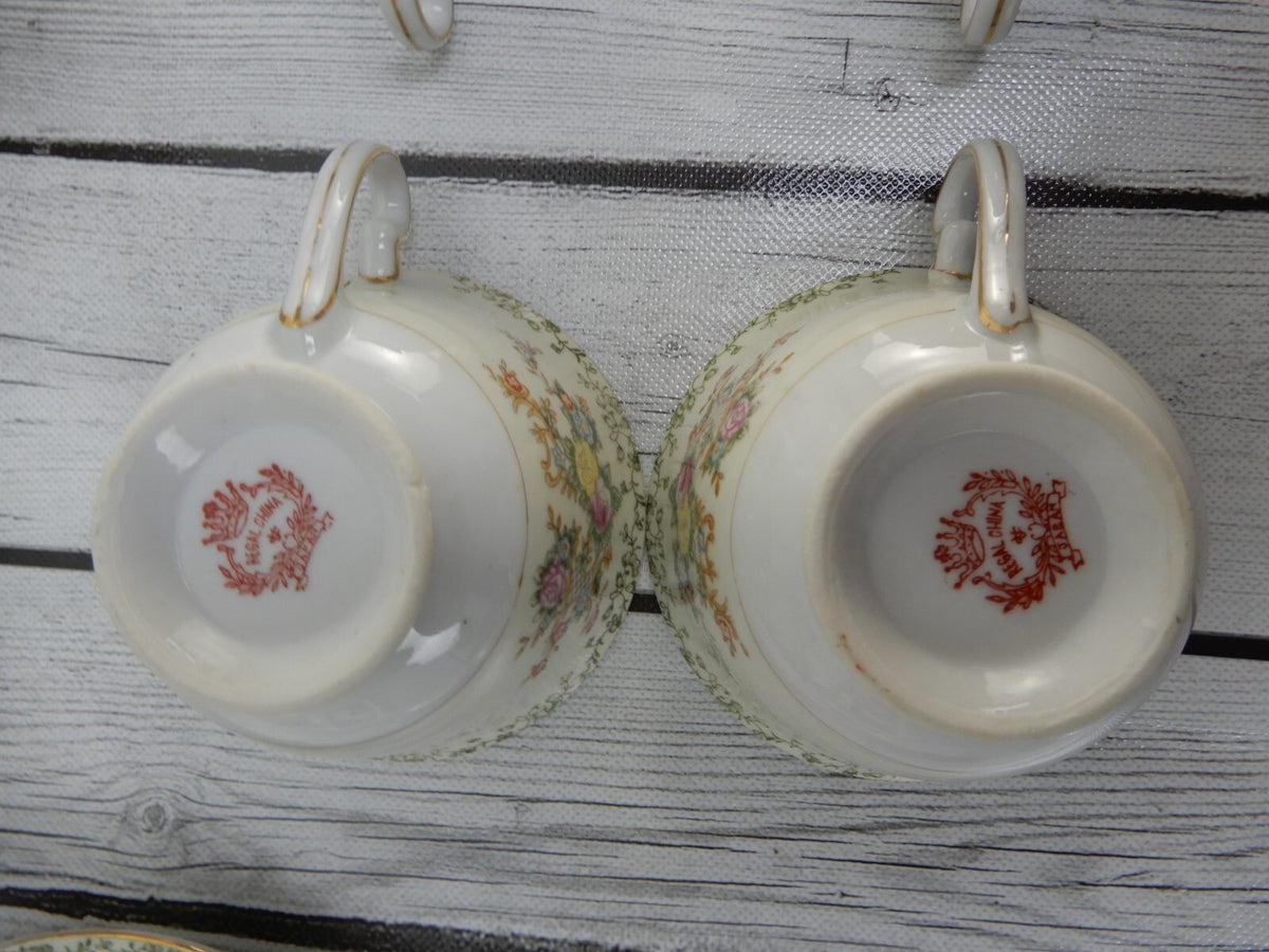 ~28 Pieces 7-Piece 4 Place Setting Regal China Japan with Imperfections