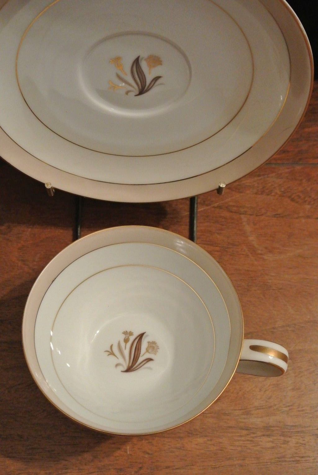 Set of 4 NORITAKE China AVON 5531 Pattern Tea/Coffee Cups and Saucers