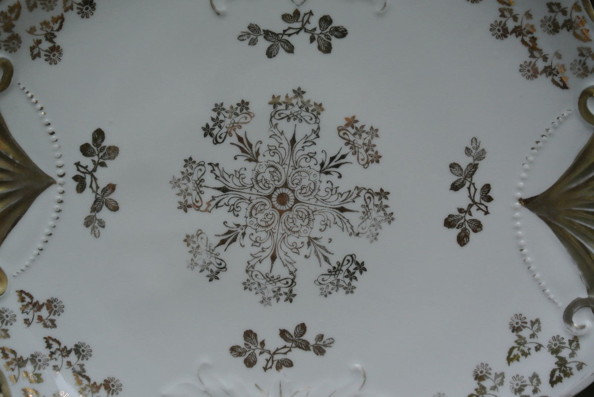 Elegant Decorative Porcelain Display Plate, White & Gold Trim - 11-5/8"