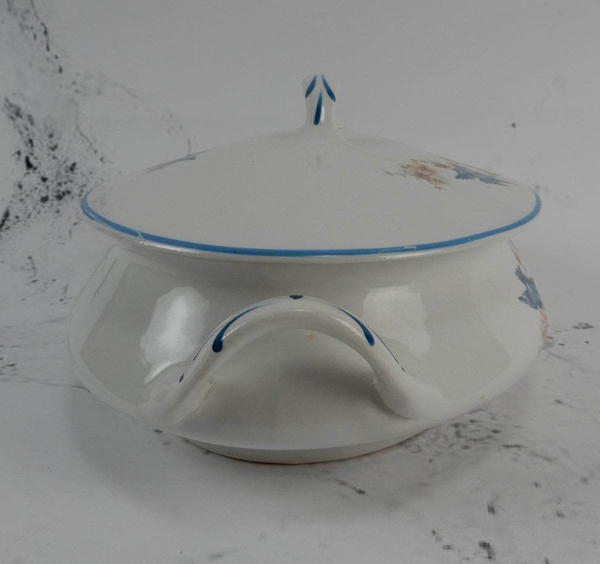 Vintage Homer Laughlin Blue Bird Decal Pattern Oval Covered Casserole ca. 1930