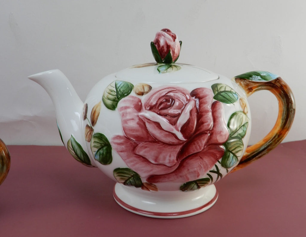 Vintage Lefton Americana Regal Rose Set of Tea Pot ,Sugar Bowl and Creamer