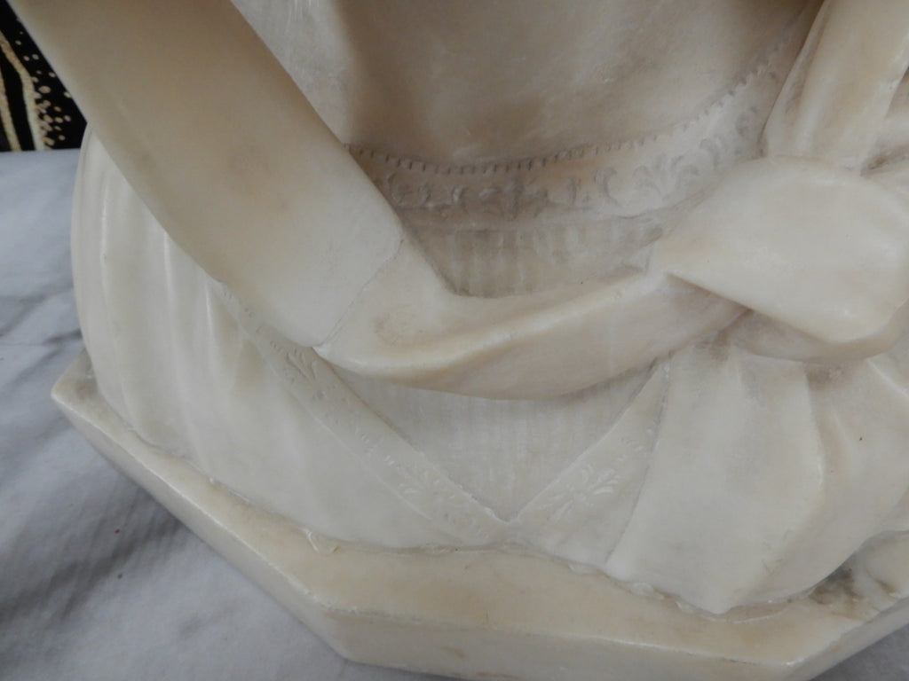 Alabaster Marble Bust Statue Young Woman Signed Stiaccini Florence Italy 10.5"H
