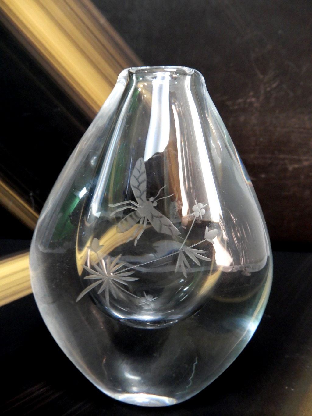 Honey Bee Etched Vase Orrefors Sven Palmqvist Crystal  4-3/4" Beekeeper